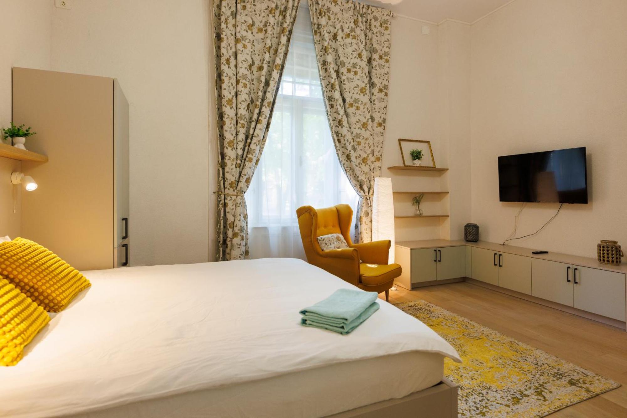 Victoriei Square Apartment Тимишоара Екстериор снимка