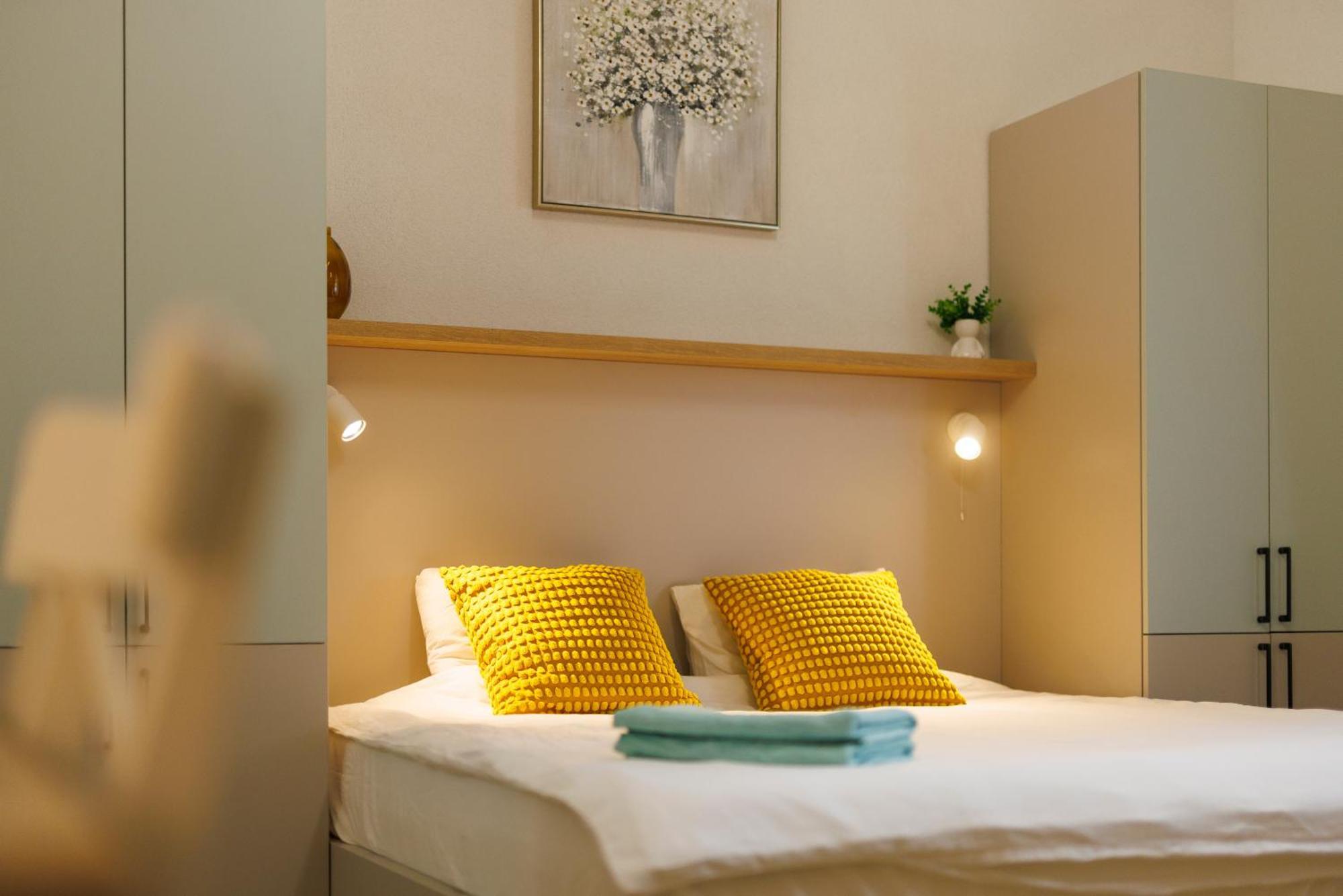 Victoriei Square Apartment Тимишоара Екстериор снимка